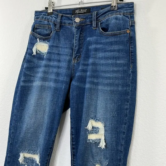 Judy Blue Boyfriend Thermal Patch Mid-Rise Jeans size 5/27 Style: 88306