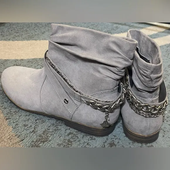 Juicy Couture Women's Grey Slouch Ankle Boots with Silver Accents and Chains