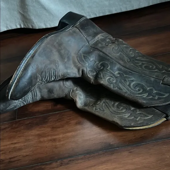 Justin Men's Brown Cowboy Boots