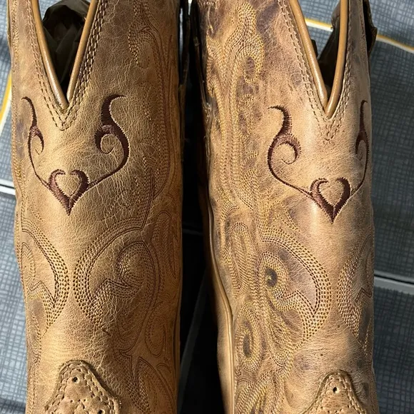 👠Justin NWOT Women’s Tan/Brown Western Cowboy Boots 8C