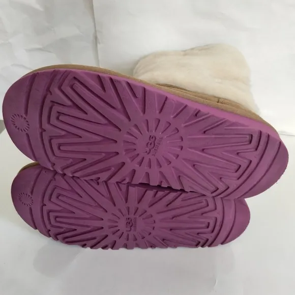 K MALENA UGGS boots bow size 4
