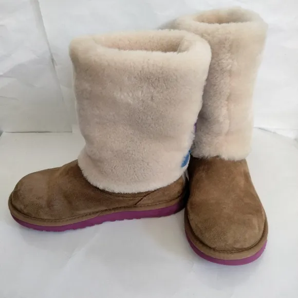 K MALENA UGGS boots bow size 4