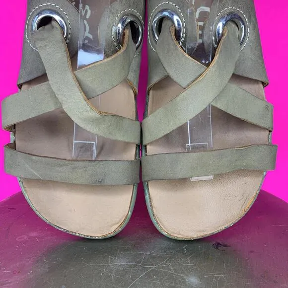 Kalso Dalyla Green Leather Negative Heel Open Toe Strappy Slingback Sandal Sz 9