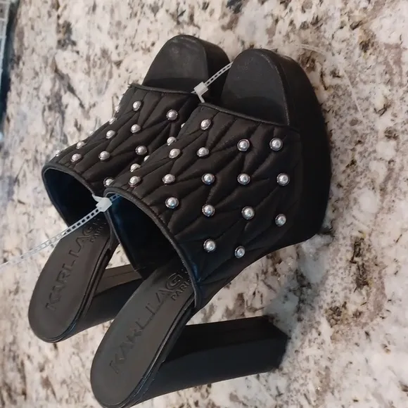KARL LAGERFELD PARIS Aviva Pearl Embellished Leather Platform Slip On Open-Toe