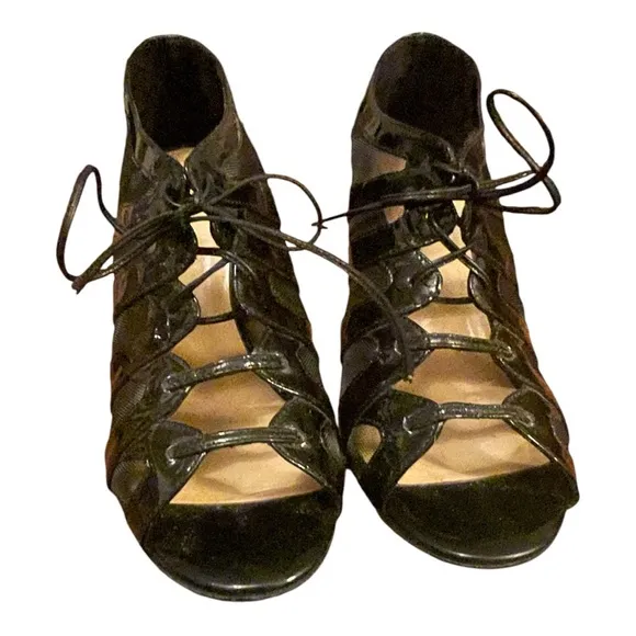 Kate Spade Black Patent Leather Mesh Tie Up High Heel Italy Size 7