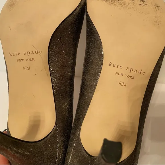 KATE SPADE HEELS PUMPS SILVER LEATHER PEEP TOE BOW Size 9.5