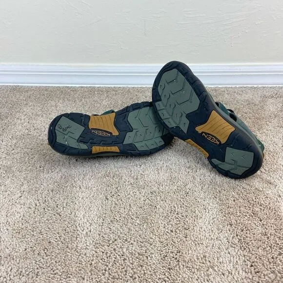 Keen Big Kid’s Newport H2 Slip-On Hiking Water Shoes - Dark Green