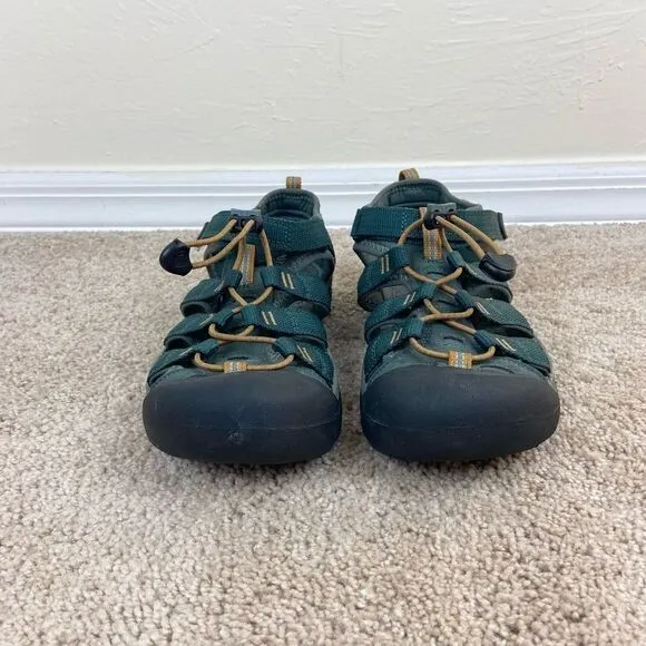 Keen Big Kid’s Newport H2 Slip-On Hiking Water Shoes - Dark Green