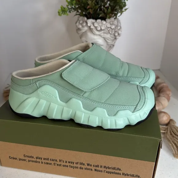 KEEN Hypowser Wrap Shoes Sz 8  Granite Green