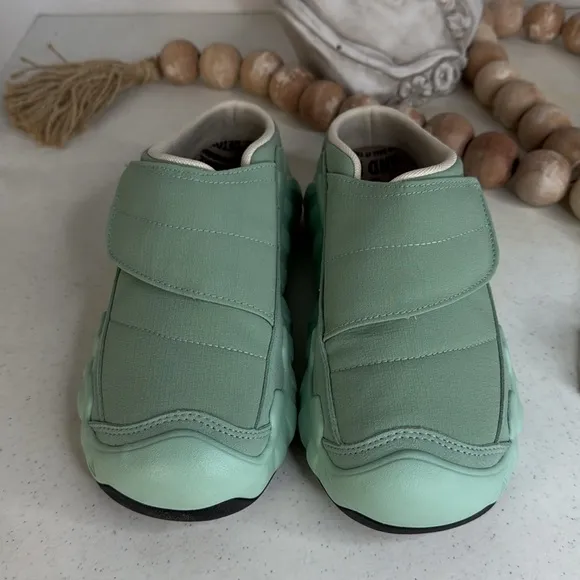 KEEN Hypowser Wrap Shoes Sz 8  Granite Green