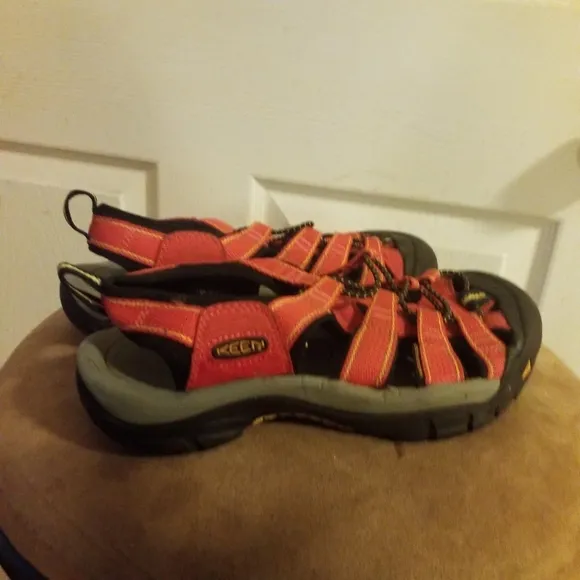 Keen LOT of TWO hiking shoes Austin Hiking Slip On Clogs &amp; sandals 6.5