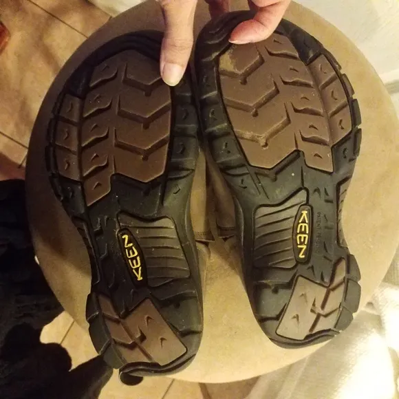 Keen LOT of TWO hiking shoes Austin Hiking Slip On Clogs &amp; sandals 6.5