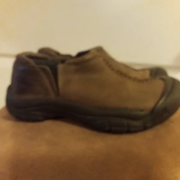 Keen LOT of TWO hiking shoes Austin Hiking Slip On Clogs &amp; sandals 6.5