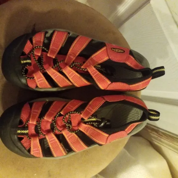 Keen LOT of TWO hiking shoes Austin Hiking Slip On Clogs &amp; sandals 6.5