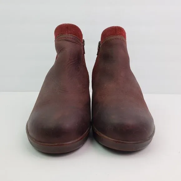 Keen Red Dahlia Womens Size 8 Red Leather Thermal Wedge Bootie Shoes 1015113