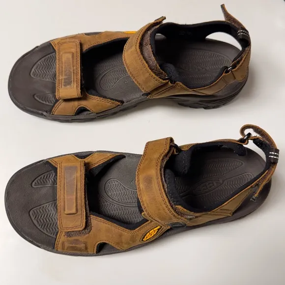 Keen Targhee III Bison Men’s Brown Hiking Open Toe Shoes