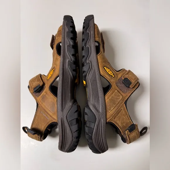 Keen Targhee III Bison Men’s Brown Hiking Open Toe Shoes