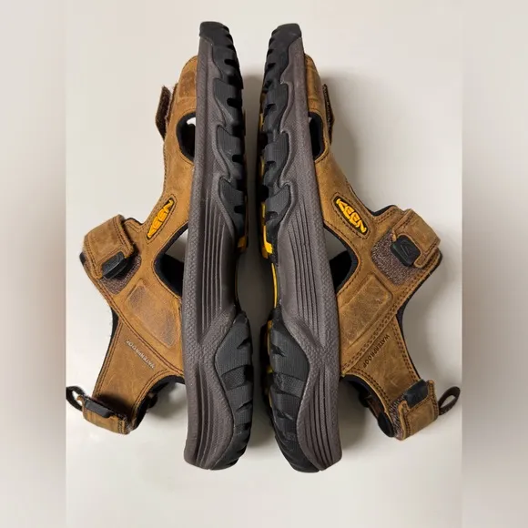 Keen Targhee III Bison Men’s Brown Hiking Open Toe Shoes