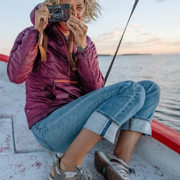 Keen Women's Whisper Salmon/Heather Discontinued