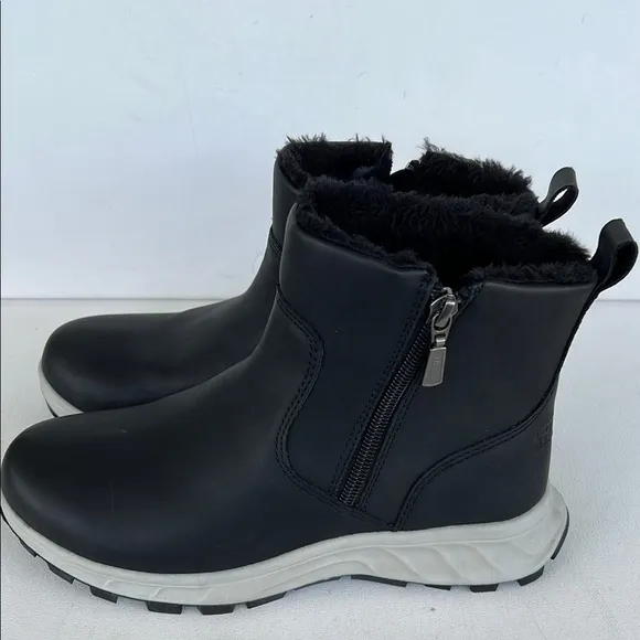 Khombu Sienna Women's All-Weather Boot Faux Fur, Memory Foam &amp; Repels Water Sz 7