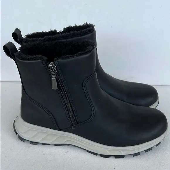 Khombu Sienna Women's All-Weather Boot Faux Fur, Memory Foam &amp; Repels Water Sz 7