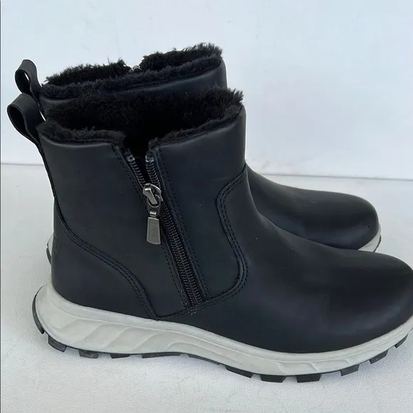 Khombu Sienna Women's All-Weather Boot Faux Fur, Memory Foam &amp; Repels Water Sz 7