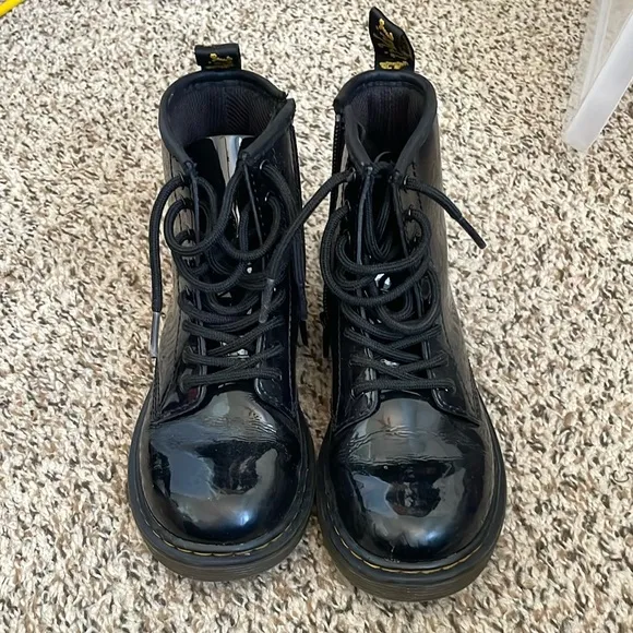 Kids Dr. Martens Junior 1460 Patent Leather Lace Up Boots