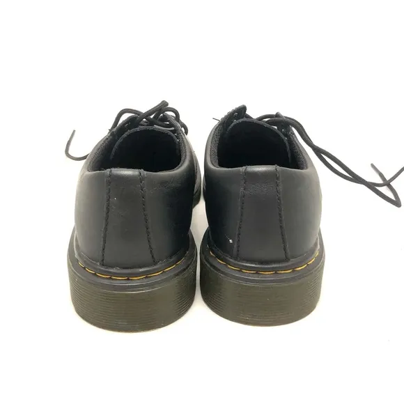 Kid’s Dr. Martens Oxford Shoes sz 2