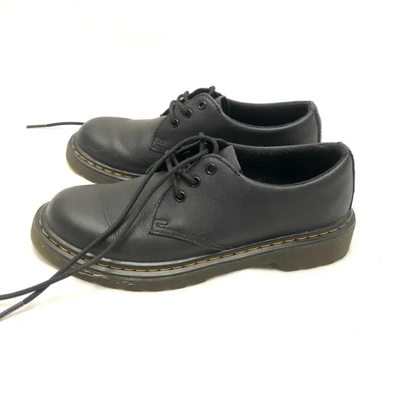 Kid’s Dr. Martens Oxford Shoes sz 2