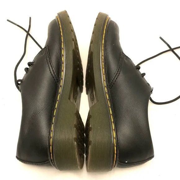 Kid’s Dr. Martens Oxford Shoes sz 2