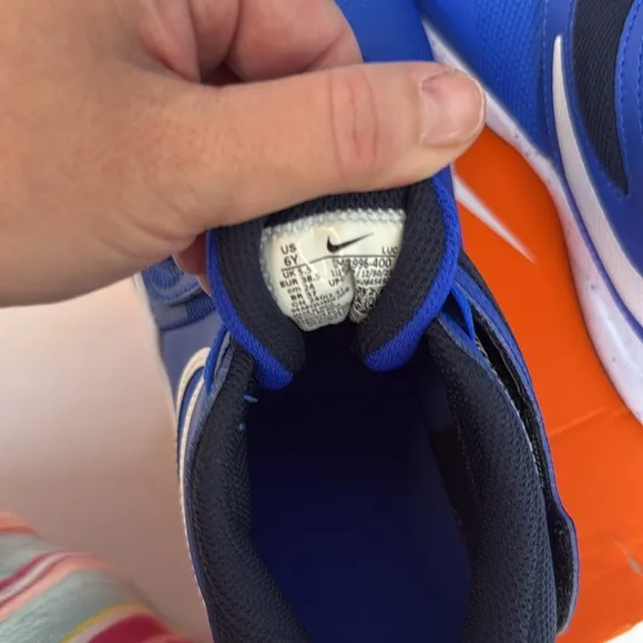 Kids Nike Team Hustle Blue Basketball Shoes Size 6