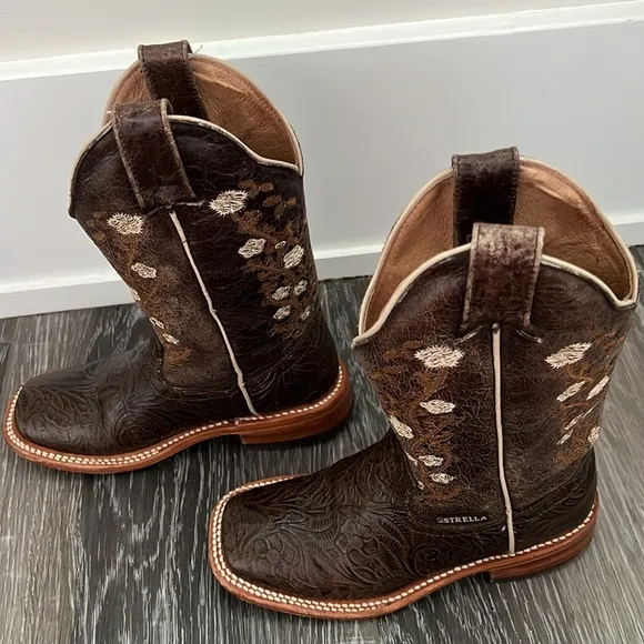 Kids Sz 13 Boots all Leather