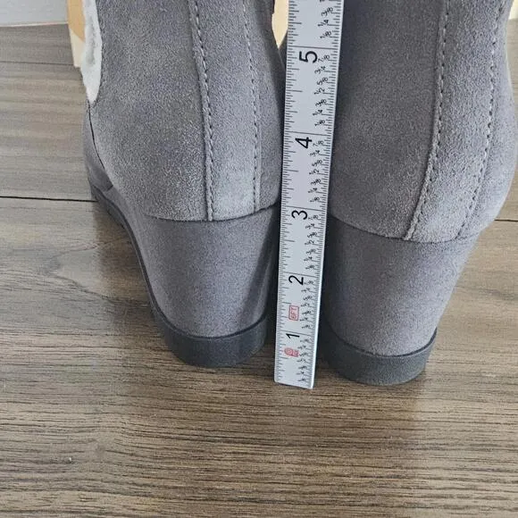 Koolaburra by UGG Women's Sz 9 Wedge Boots Yonela Amphora Ortholite Comfort Foam