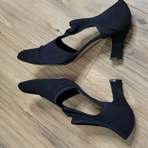 Kurt Geiger Black Mesh Closed Pointed Toe Heels