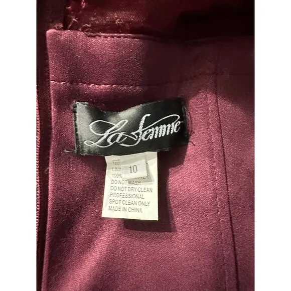 La Femme 26875 Lace Overlay Gown Women's 10 Burgundy Boat Neck Short Sleeve NWT