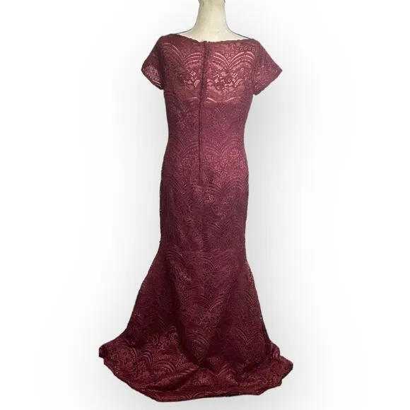 La Femme 26875 Lace Overlay Gown Women's 10 Burgundy Boat Neck Short Sleeve NWT