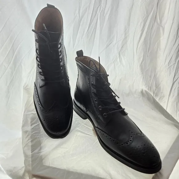 La Milano Wingtip Boots