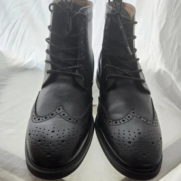 La Milano Wingtip Boots