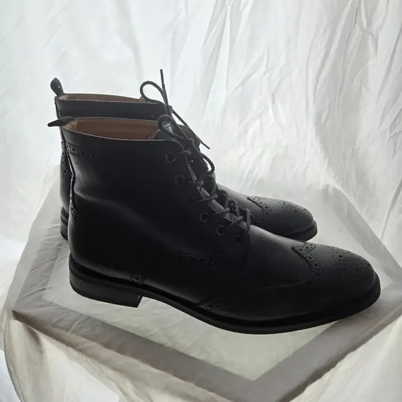 La Milano Wingtip Boots