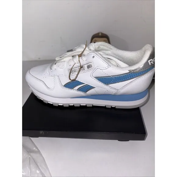 Ladies Reebok Classic 7.5 Unapologetically Angel Revolve New