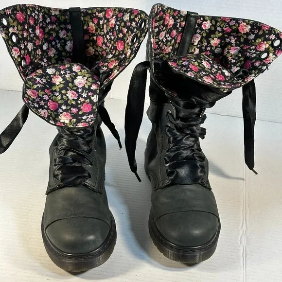Ladies size 9 Dr Martens Tall Combat boots