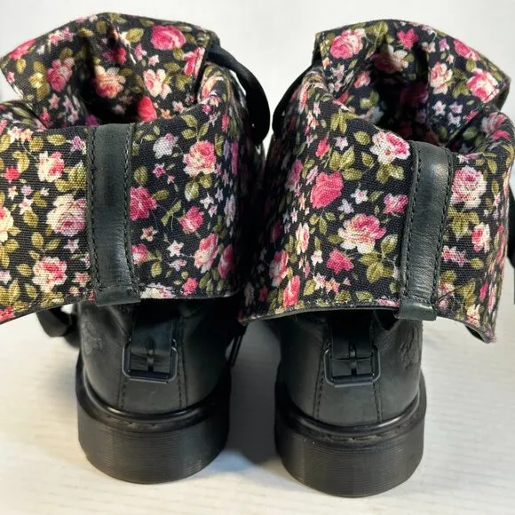 Ladies size 9 Dr Martens Tall Combat boots