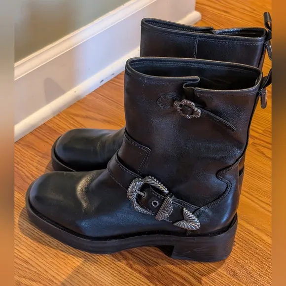 Larroudé Hardy Boots