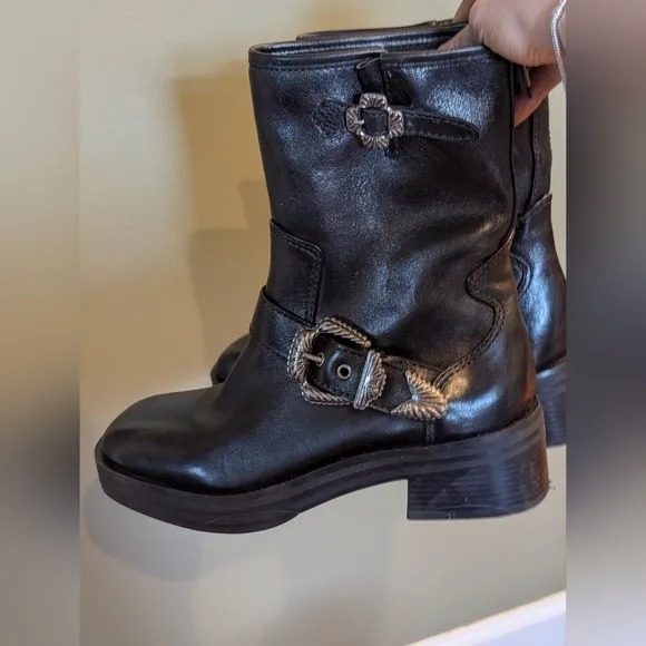 Larroudé Hardy Boots