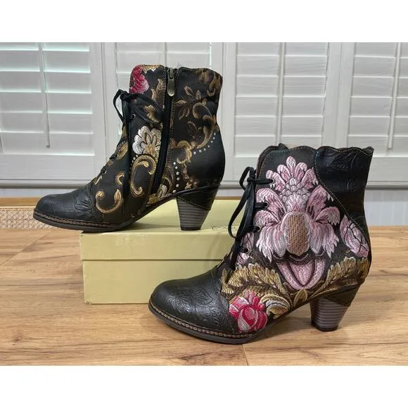 L'Artiste Siren Black Boots Leather Size 9.5/10 US 41 EU NIB Embroidered Lace-Up
