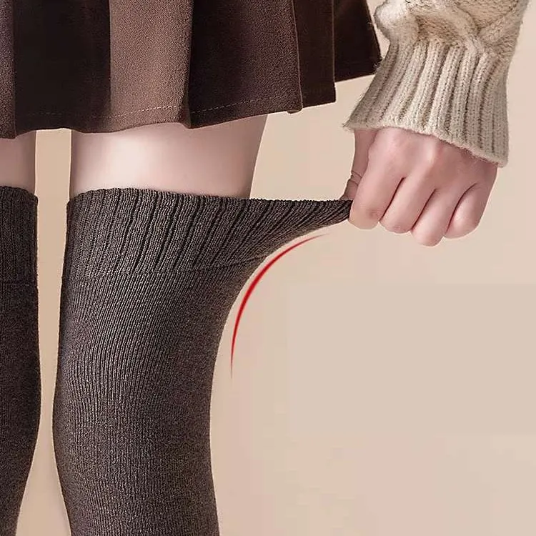 Leilani™ | Heartwarming Comfort with Velvet Soft Socks