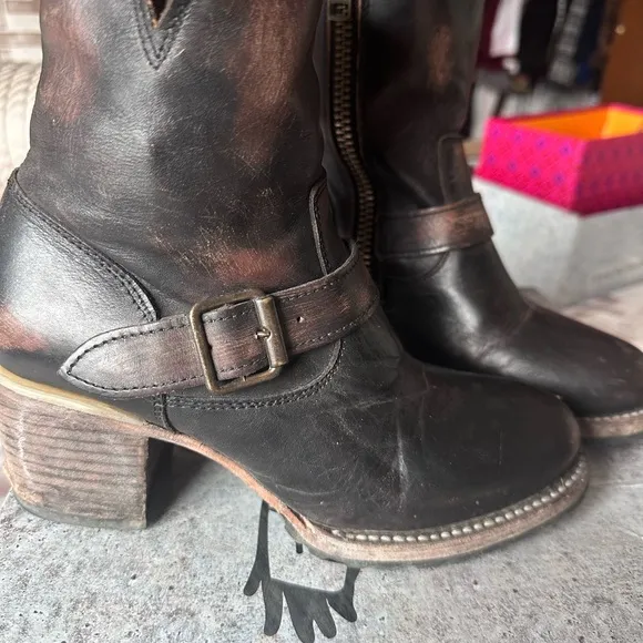 Like new with box 👏Freebird Carlito Brown Leather Ankle Boots