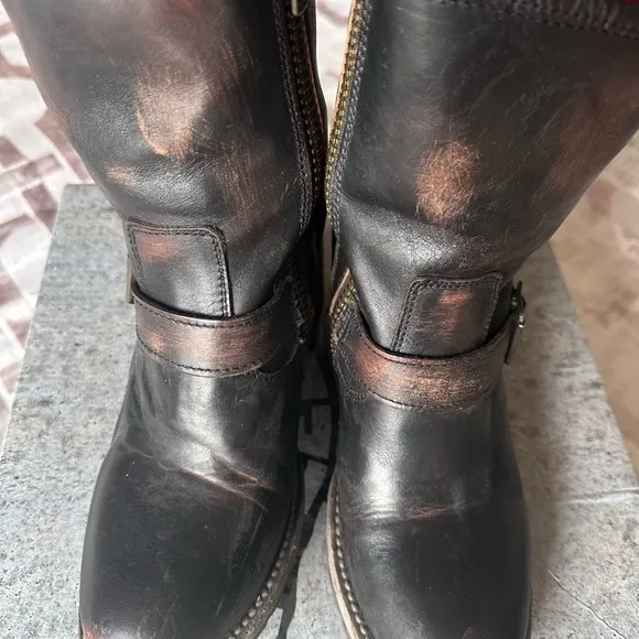 Like new with box 👏Freebird Carlito Brown Leather Ankle Boots