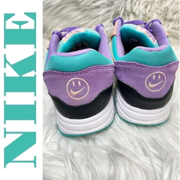 LIMITED EDITION NIKE AIR MAX Have A Nike Day Smiley Face, Women’s 9