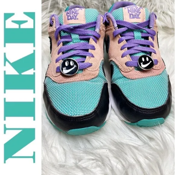 LIMITED EDITION NIKE AIR MAX Have A Nike Day Smiley Face, Women’s 9